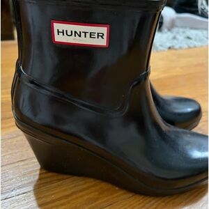 Hunter Aston Gloss Wedge Rain Boot  Black Like New Mint Condition!